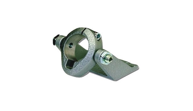 Klemmringkonsole K9/O bestehend aus Klemmring K9/R7 und Standardkonsole, geeignet für Linearantriebe M9 und M1 mit bis zu 1000 N Kraftaufnahme. Die Konsole ist nahezu über den gesamten Antrieb verschiebbar und kompatibel mit gängigen Profilsystemen für Da