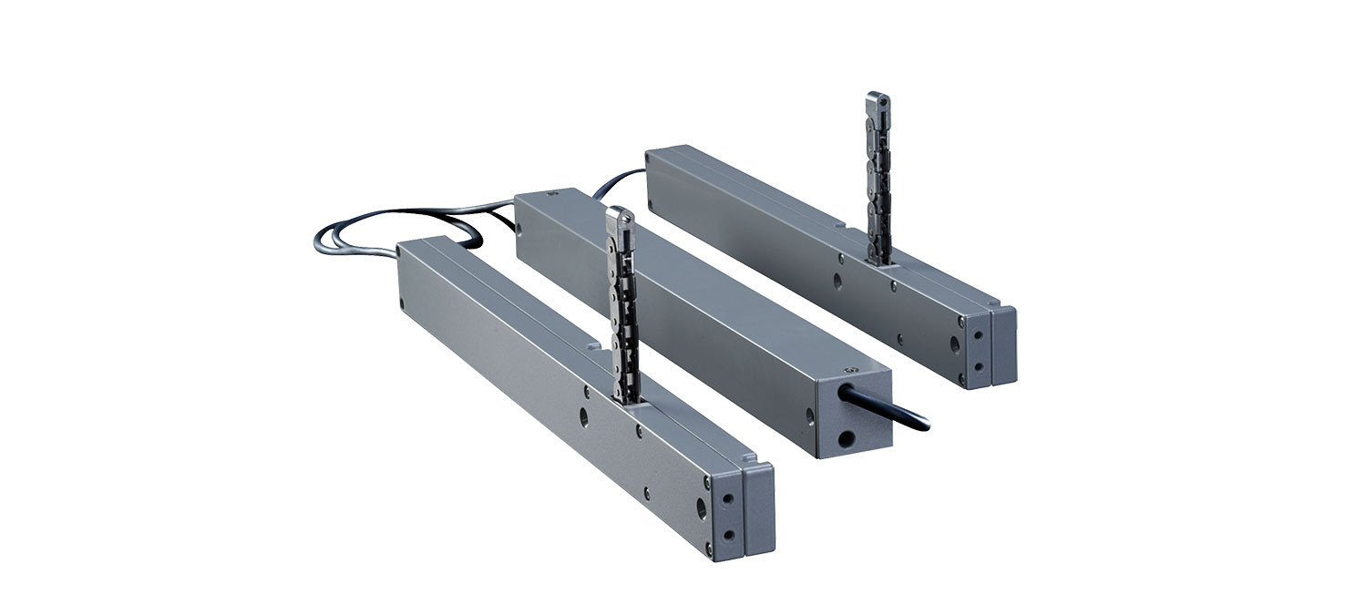 Kettenantrieb LM Tandem AC – 230 V Fensterantrieb für breite Klappen & RWA | Kingspan STG Kettenantrieb LM Tandem AC von Kingspan STG – synchronisierter 230 V Fensterantrieb mit zwei Antriebseinheiten für breite Klappen und RWA-Systeme“
